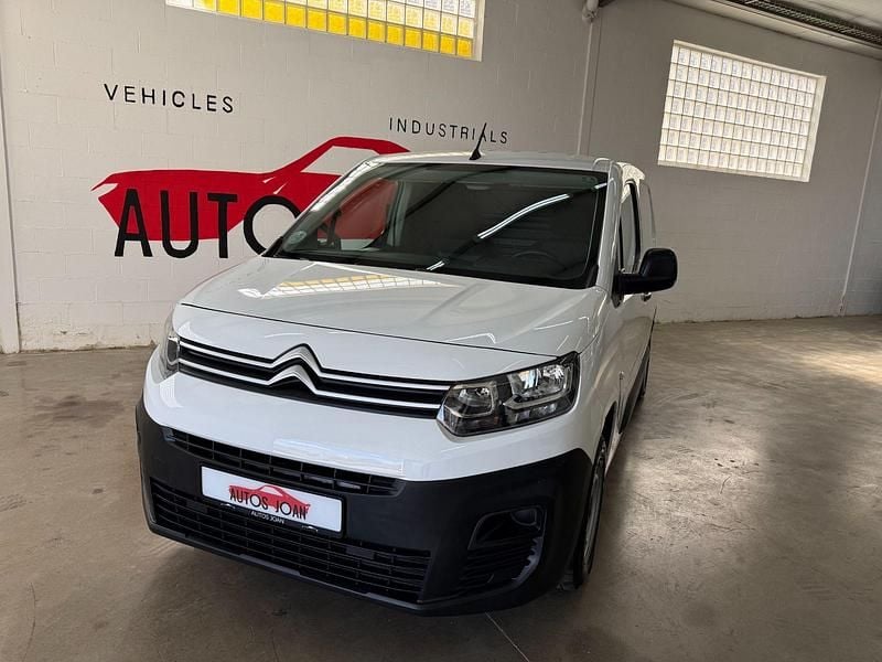 Usado Citroën Berlingo 100 CV (73 kW) 2020 Blanco Monovolumen