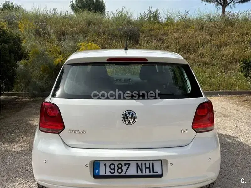 Usado VW Polo Advance 85 CV (62 kW) 2012 Blanco Utilitario