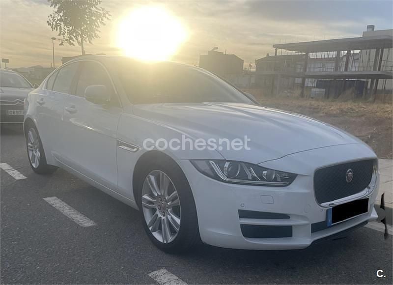Blanco Usado 2017 Jaguar XE R-Sport Berlina | 14.900 € (Precio justo) - Imagen 1/2