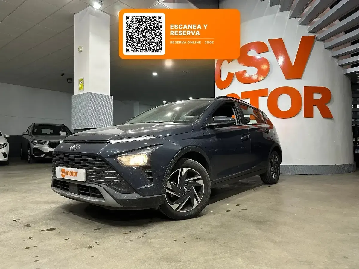 Usado Hyundai Bayon 84 CV (61 kW) 2023 Gris / plata SUV