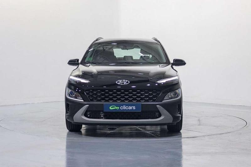 Usado Hyundai Kona 120 HP (88 kW) 2022 Cinzento SUV