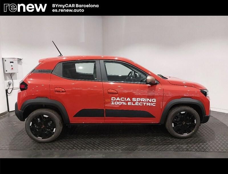 Käytetty Dacia Spring Extreme 47 kW (65 HP) 2025 Punainen Viistoperä