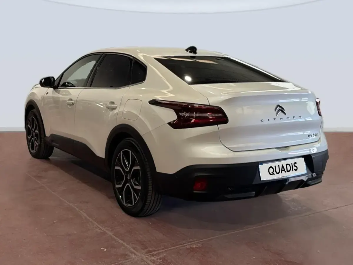 Usado Citroën e-C4 Shine 100 kW (136 CV) 2024 Blanco SUV