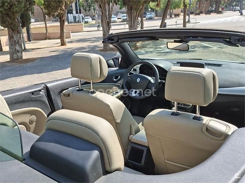 Blanco Usado 2010 Renault Mégane Cabriolet Dynamique Descapotable | 6700 € - Imagen 1/4