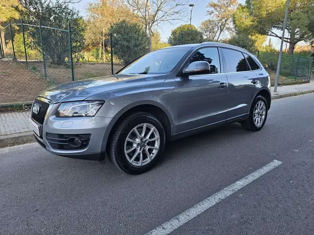 Usado Audi Q5 241 CV (177 kW) 2009 Gris / plata SUV
