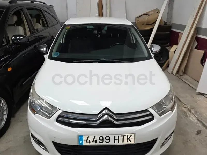 Usado Citroën C4 120 CV (88 kW) 2013 Blanco Berlina
