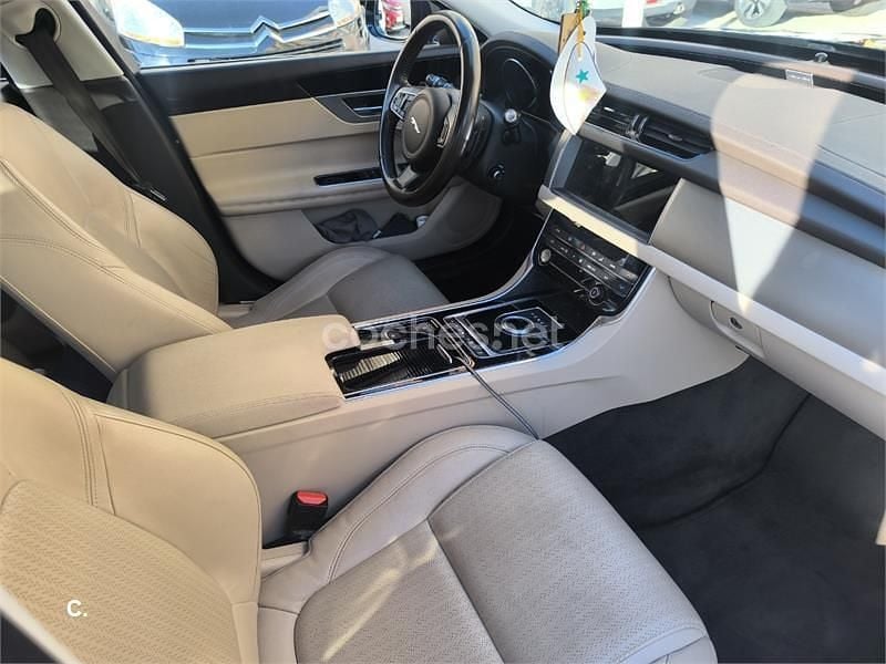 Azul Usado 2016 Jaguar XF Prestige Berlina | 12.500 € (Buen precio) - Imagen 1/4