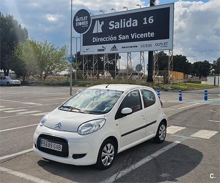 Usado Citroën C1 68 CV (50 kW) 2010 Blanco Utilitario