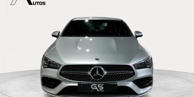 Usado Mercedes CLA200 163 CV (119 kW) 2021 Gris Berlina