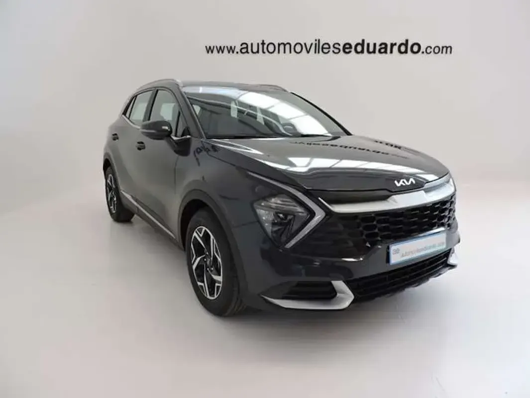 Usado Kia Sportage 136 CV (100 kW) 2022 Gris SUV