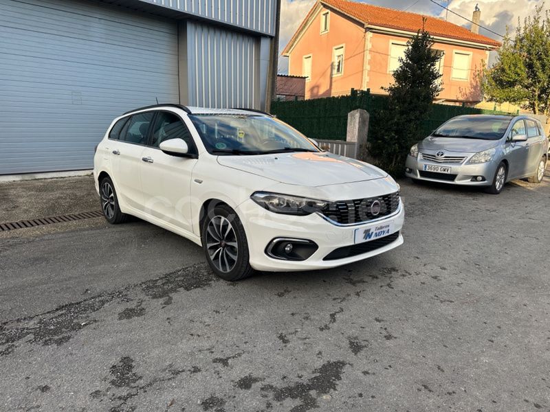 Usado Fiat Tipo Lounge 120 CV (88 kW) 2017 Blanco Familiar