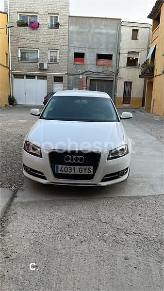 Blanco Usado 2010 Audi A3 Sportback Ambition Berlina | 7300 € (Precio justo) - Imagen 1/2