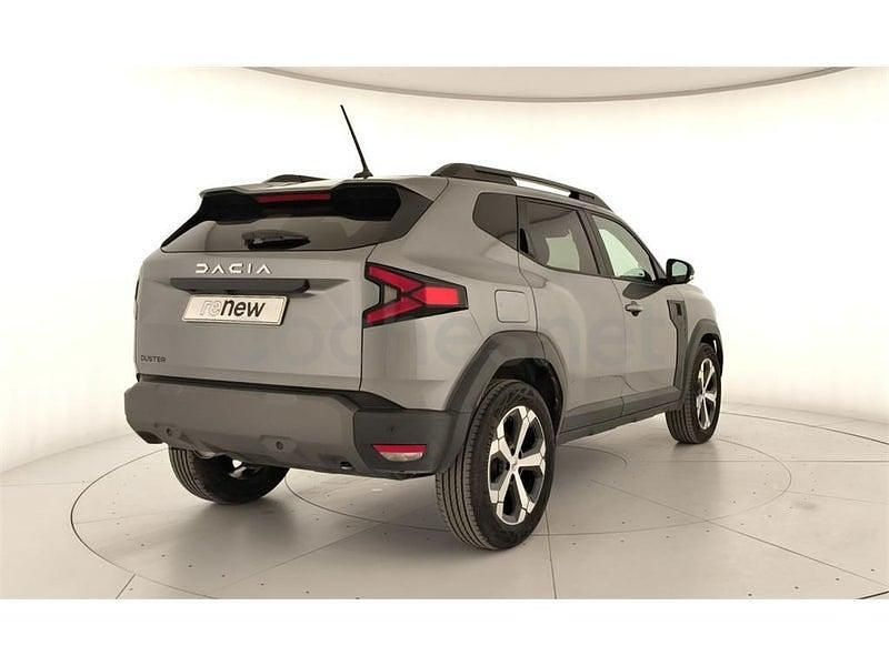 Usado Dacia Duster Journey 130 CV (95 kW) 2025 Gris / plata SUV