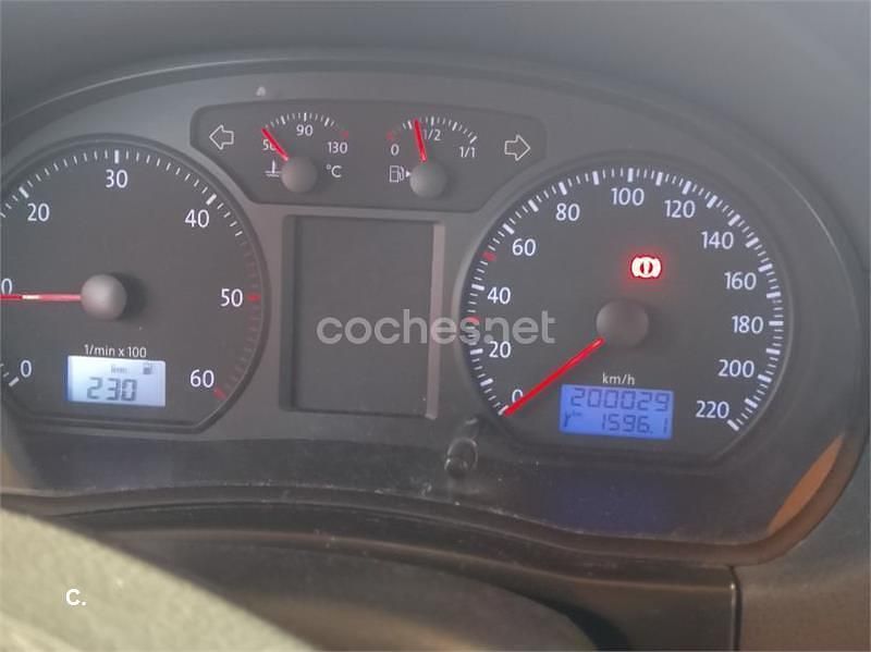 Usado VW Polo Highline 80 CV (58 kW) 2008 Azul Utilitario