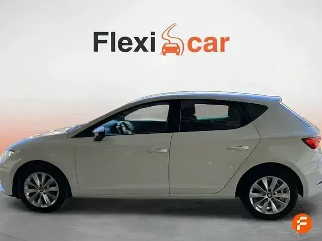 Usado Seat Leon Style 115 CV (84 kW) 2018 Blanco Berlina