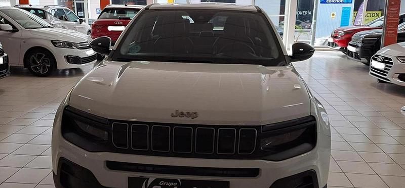 Usado Jeep Avenger Altitude 101 CV (74 kW) 2024 Blac SUV