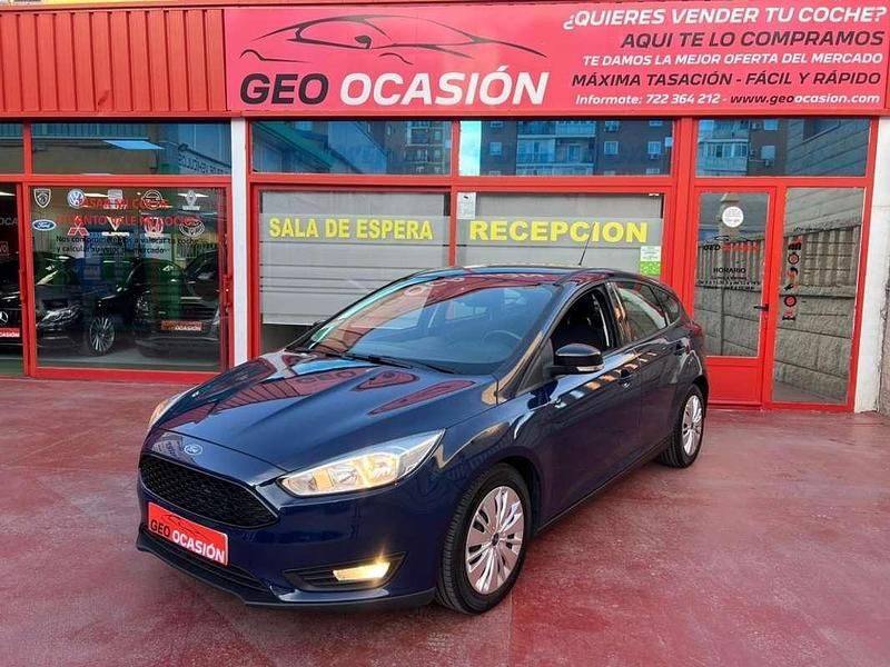 Usado Ford Focus Trend+ 120 CV (88 kW) 2016 Azul Utilitario