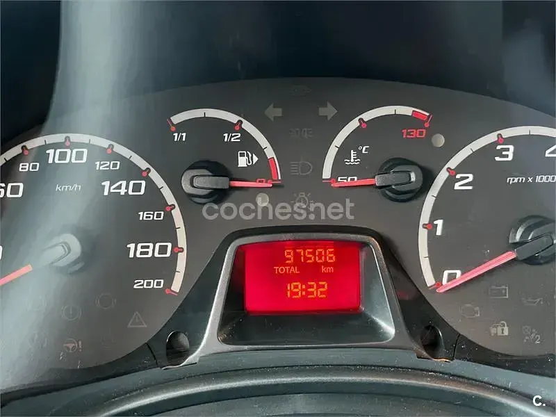 Usado Ford Ka 69 CV (50 kW) 2013 Blanco Utilitario