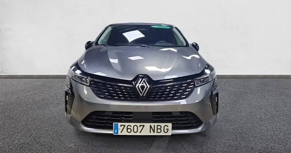 Usado Renault Clio Evolution 100 CV (73 kW) 2025 Utilitario
