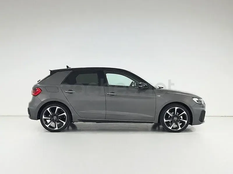 Usado Audi A1 Sportback 116 CV (85 kW) 2025 Gris / plata Utilitario