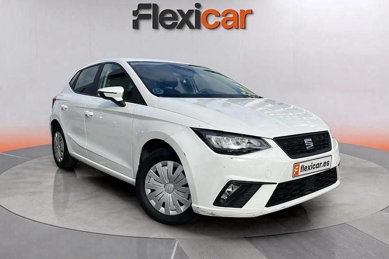 Usado Seat Ibiza Reference 80 CV (58 kW) 2023 Blanco Berlina