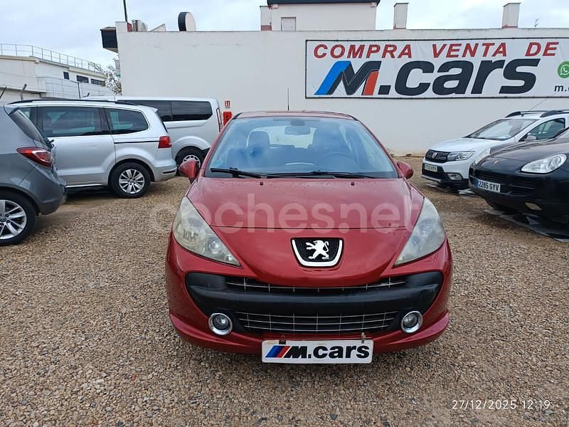 Usado Peugeot 207 75 CV (55 kW) 2007 Granate Berlina