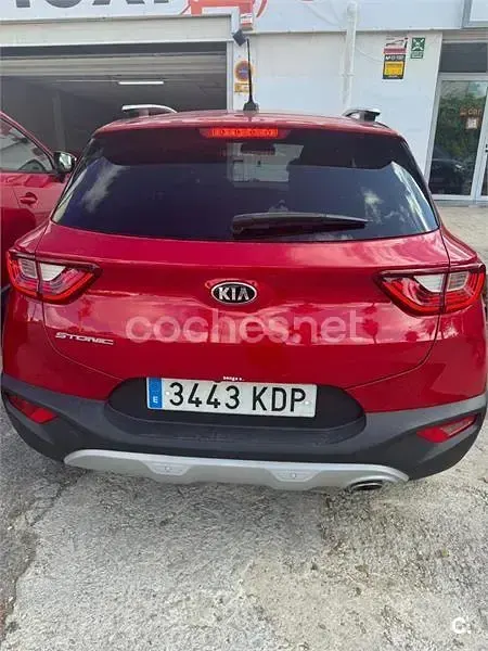 Occasion Kia Stonic 84 PK (61 kW) 2017 Rood SUV