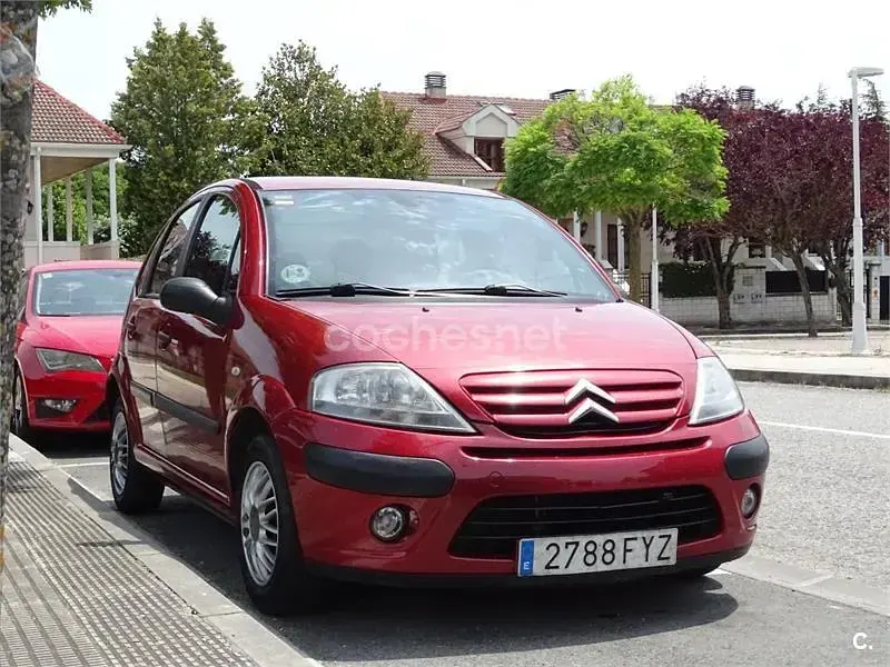 Usado Citroën C3 70 CV (51 kW) 2008 Rojo Berlina