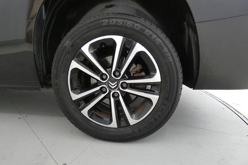 Usado Citroën Berlingo Feel 100 CV (73 kW) 2019 Negro Monovolumen