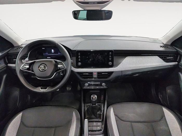 Usado Skoda Kamiq Selection 115 CV (84 kW) 2024 Gris SUV