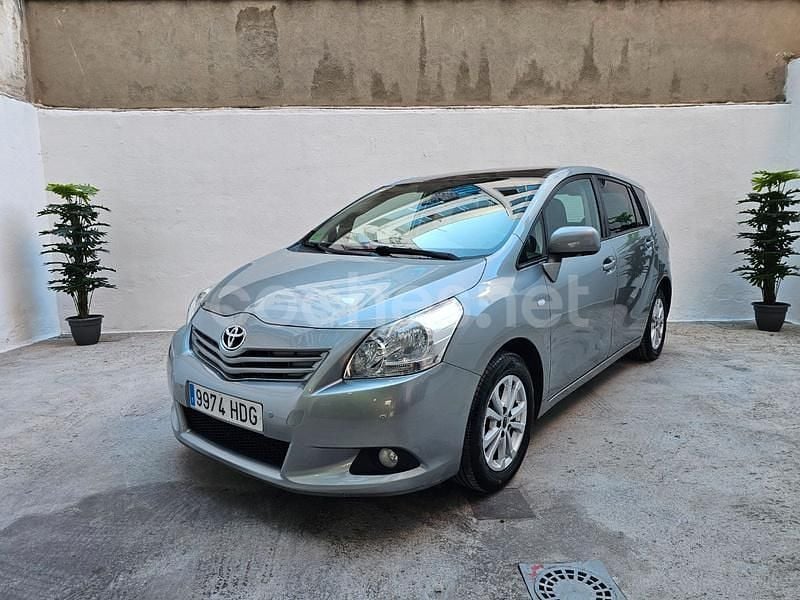 Gris / plata Usado 2011 Toyota Verso Active Monovolumen | 7999 € (Precio justo) - Imagen 1/4