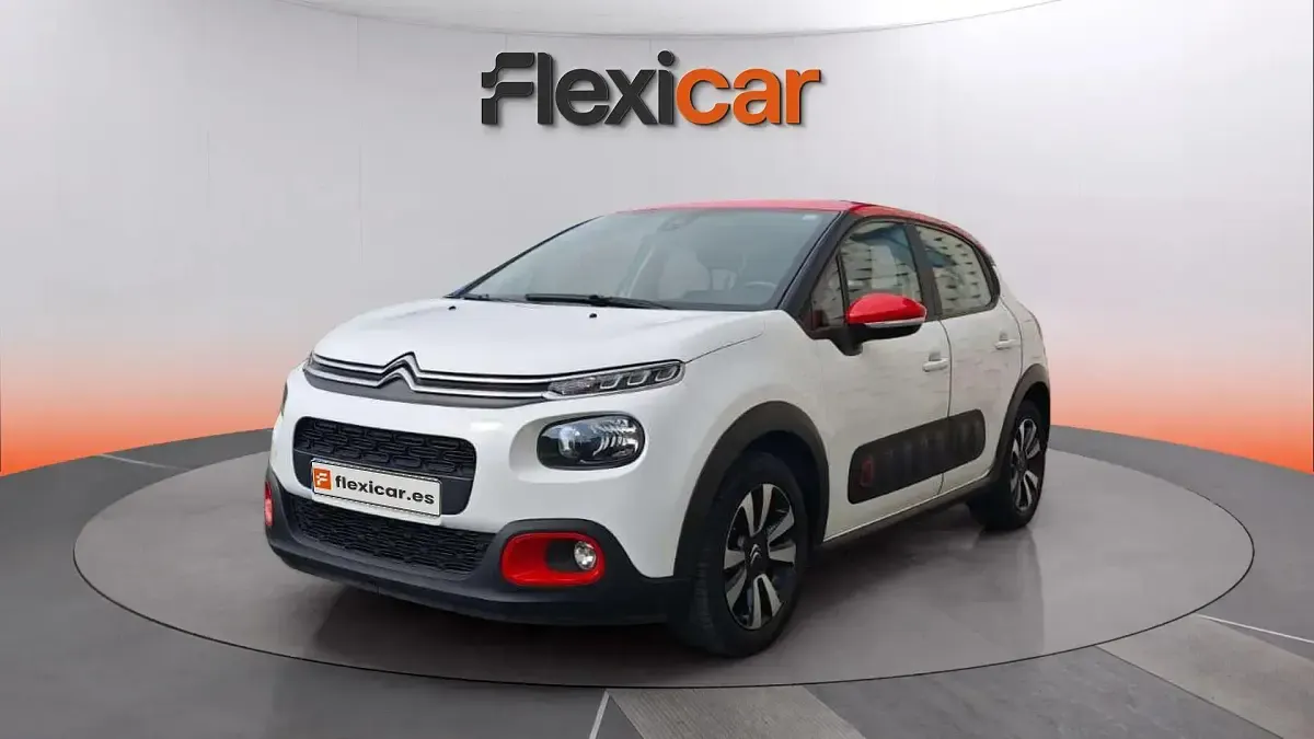 Usado Citroën C3 Feel 110 CV (80 kW) 2019 Blanco Utilitario