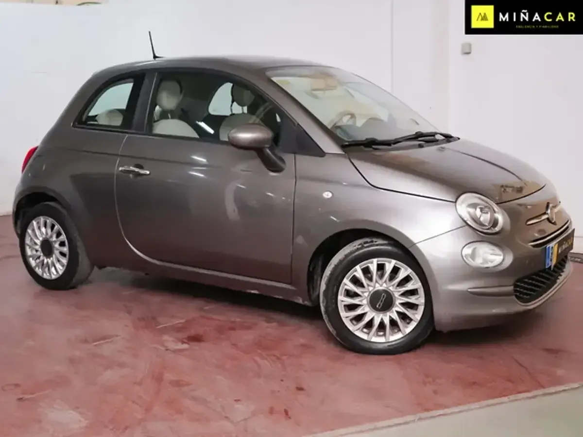 Usado Fiat 500 Lounge 70 CV (51 kW) 2020 Gris Utilitario