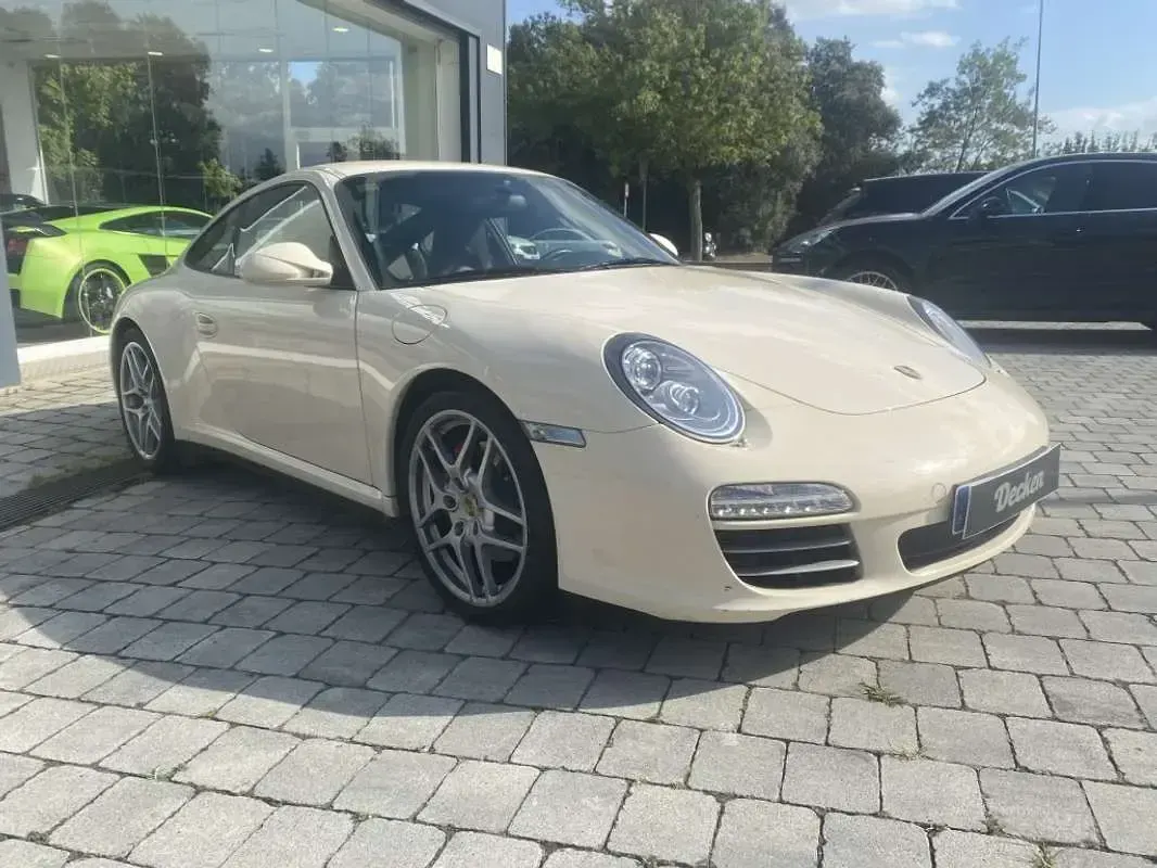 Usado Porsche 911 Carrera 4S 385 CV (283 kW) 2009 Beige Coupe