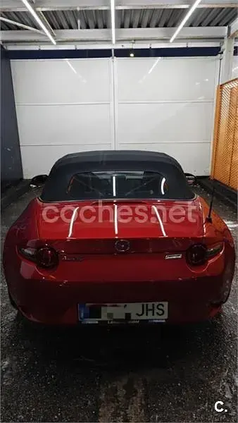 Usado Mazda MX5 Luxury 160 CV (117 kW) 2015 Rojo Descapotable