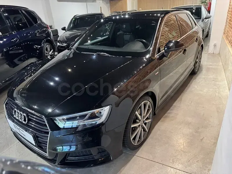 Usado Audi A3 S-Line 116 CV (85 kW) 2017 Negro Berlina