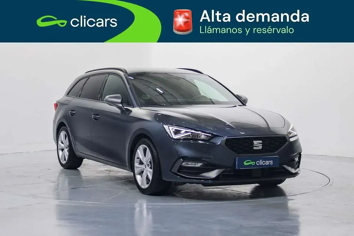 Käytetty Seat Leon ST FR 131 HP (96 kW) 2023 Sininen Farmari