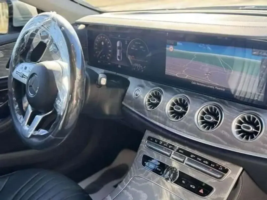 Usado Mercedes CLS350 258 CV (189 kW) 2018 Gris Coupe