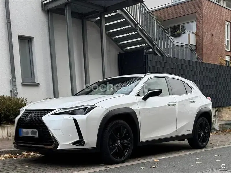 Usado Lexus UX Executive Line 184 CV (135 kW) 2019 Blanco SUV