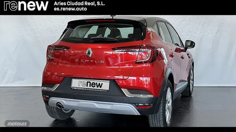 Usado Renault Captur 116 CV (85 kW) 2021 Rojo SUV