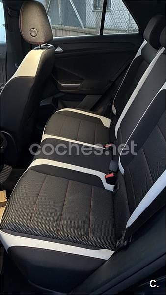 Usado VW T-Roc Sportline 190 CV (139 kW) 2019 Negro SUV
