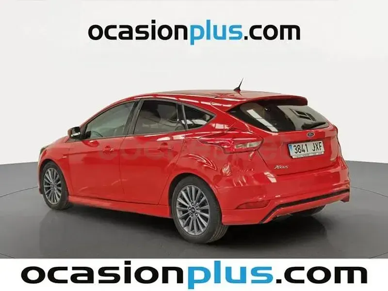 Usado Ford Focus ST-Line 125 CV (91 kW) 2017 Rojo Berlina