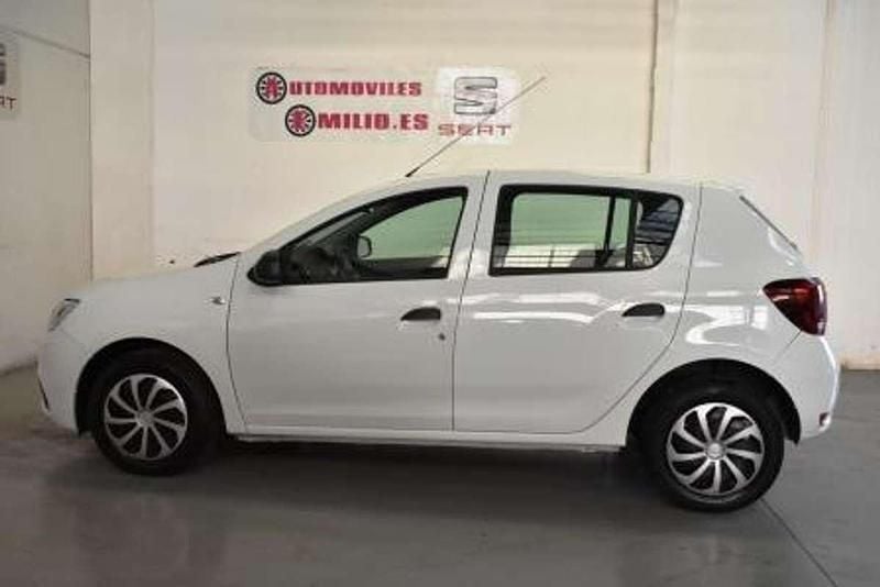 Usado Dacia Sandero Base 75 CV (55 kW) 2017 Blanco Utilitario