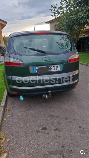 Usado Ford S-MAX Trend 125 CV (91 kW) 2007 Verde Monovolumen