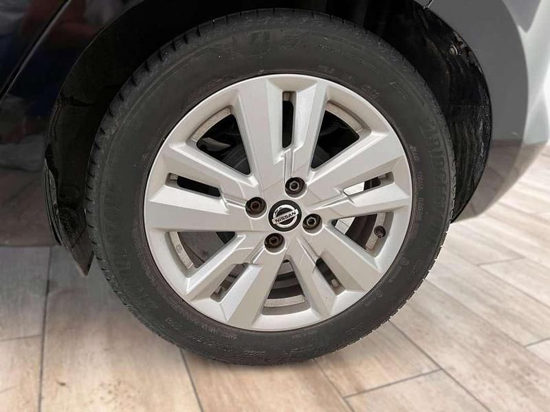 Usado Nissan Micra Visia 92 CV (67 kW) 2021 Beige Utilitario