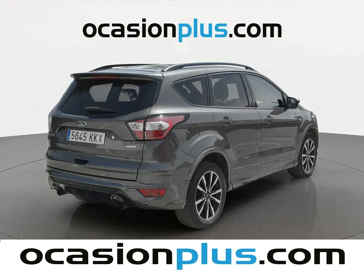 Usado Ford Kuga ST-Line 120 CV (88 kW) 2018 Gris SUV