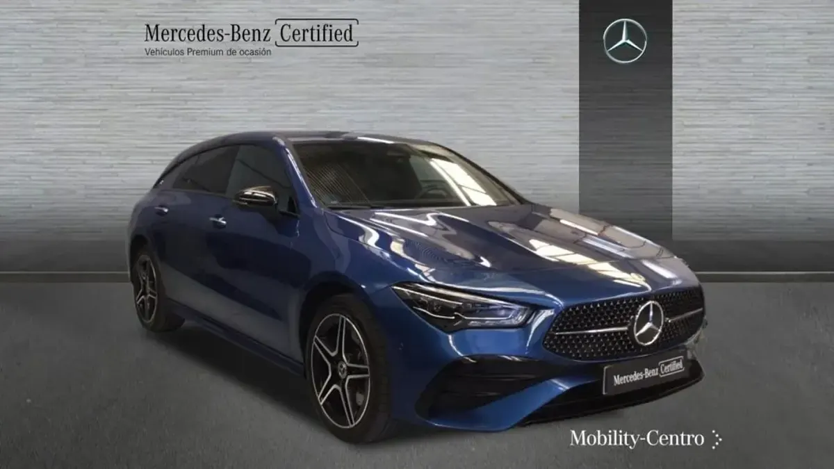 Usado Mercedes CLA250e AMG line 163 CV (119 kW) 2024 Azul denim metalizado Coupe