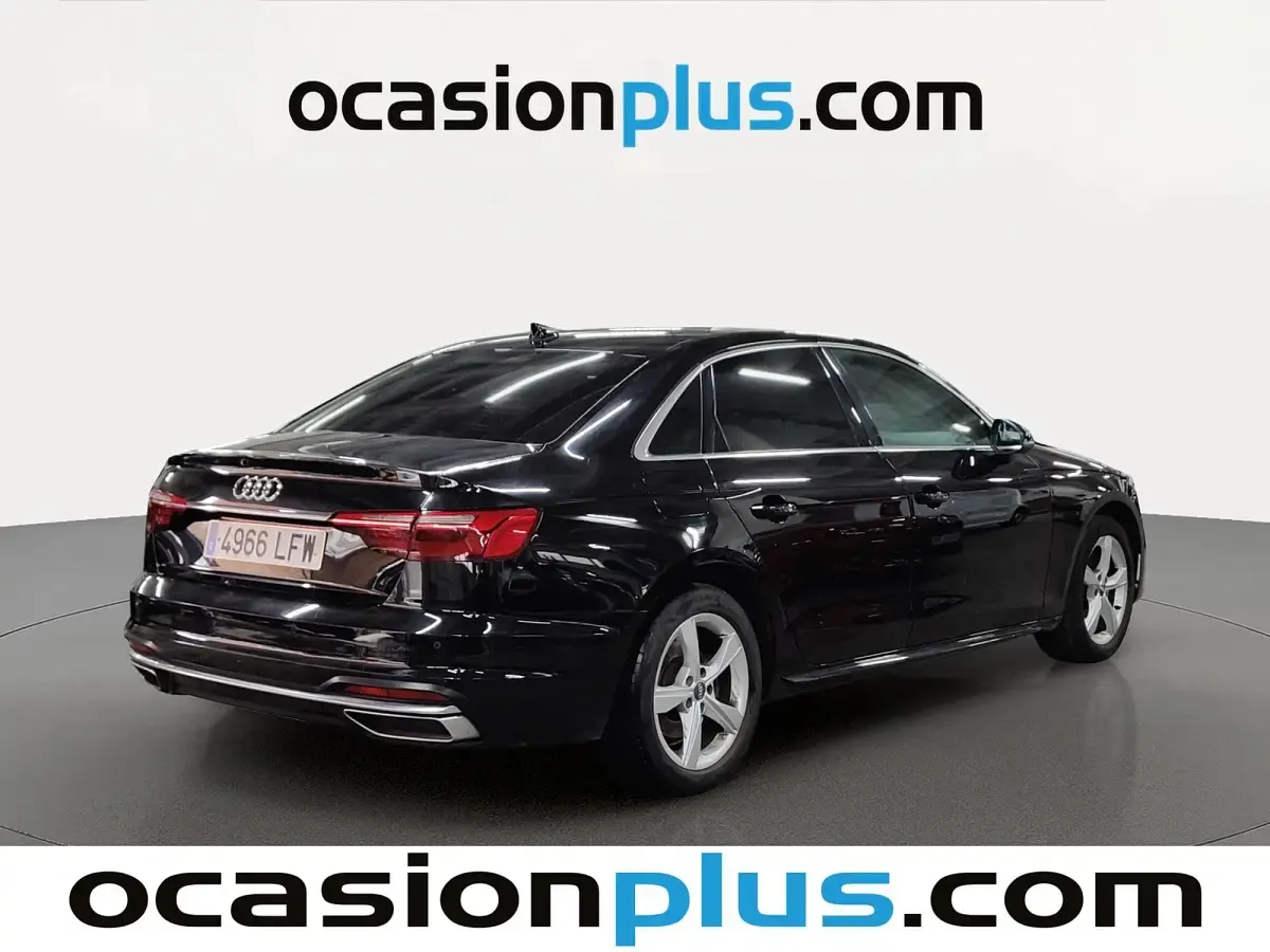 Usado Audi A4 Advanced Plus 136 CV (100 kW) 2020 Negro Berlina