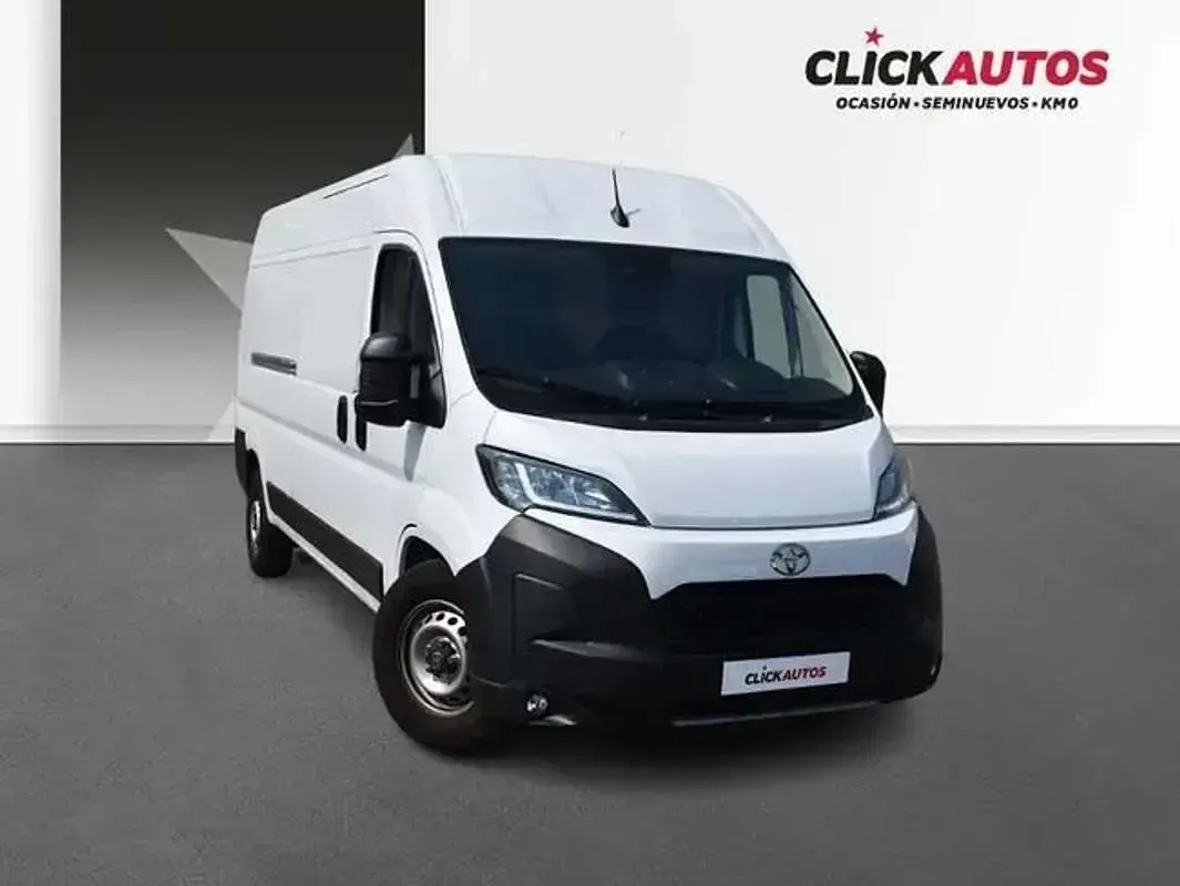 Usado Toyota Proace H2 140 CV (102 kW) 2025 Blanco Monovolumen