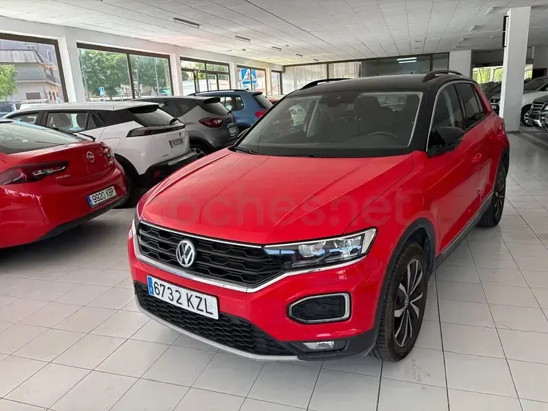 Usado VW T-Roc Edition 115 CV (84 kW) 2019 Rojo SUV